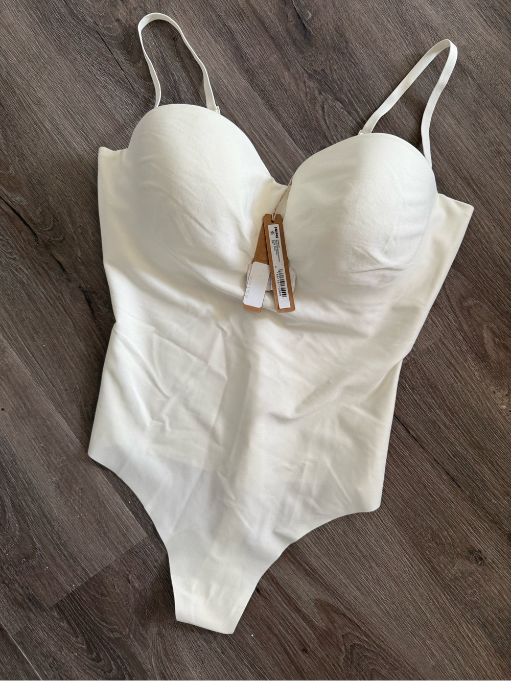 SKIMS BODY UNDERWIRE THONG IVORY BODYSUIT